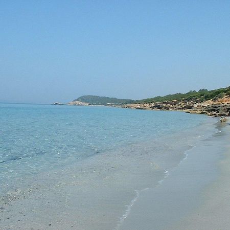 B&B Gli Ulivi SantʼAnna Arresi Kültér fotó