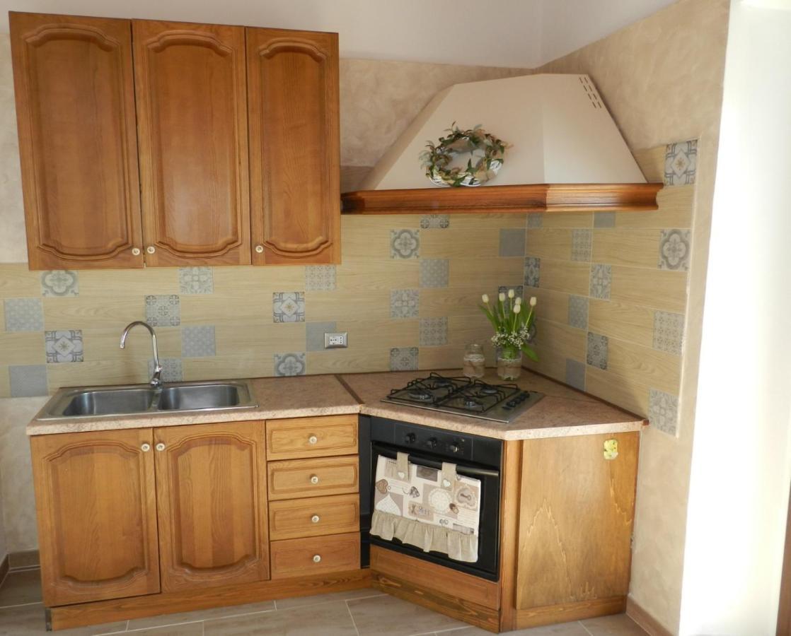 B&B Gli Ulivi SantʼAnna Arresi Kültér fotó