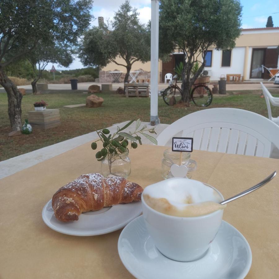 B&B Gli Ulivi SantʼAnna Arresi Kültér fotó