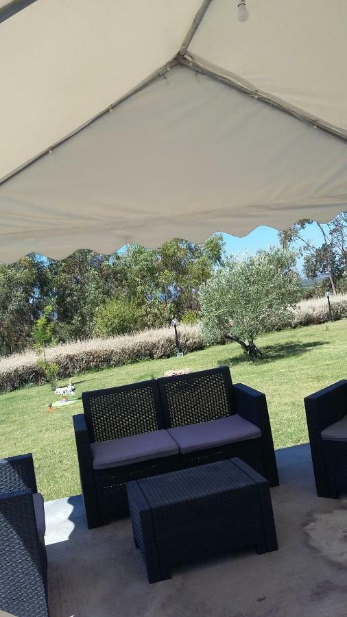 B&B Gli Ulivi SantʼAnna Arresi Kültér fotó