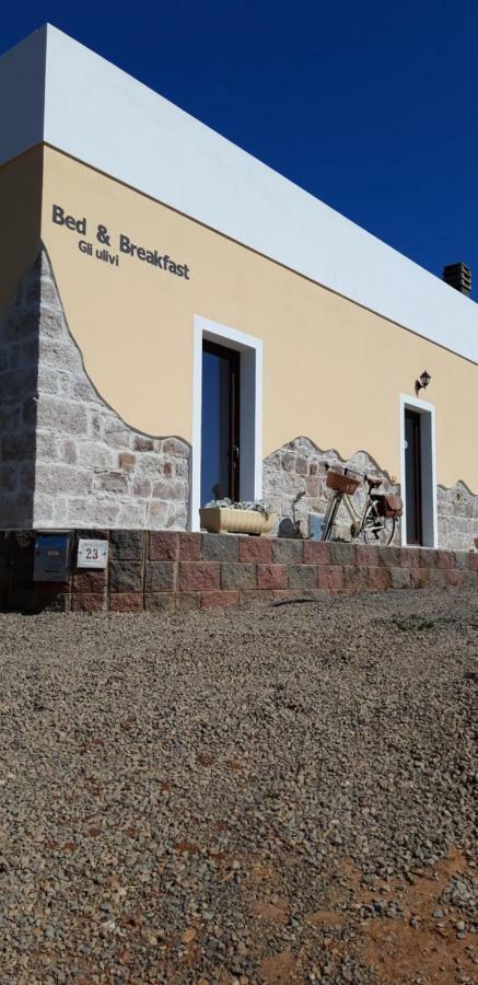 B&B Gli Ulivi SantʼAnna Arresi Kültér fotó