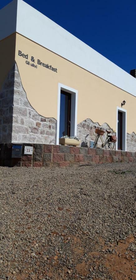B&B Gli Ulivi SantʼAnna Arresi Kültér fotó