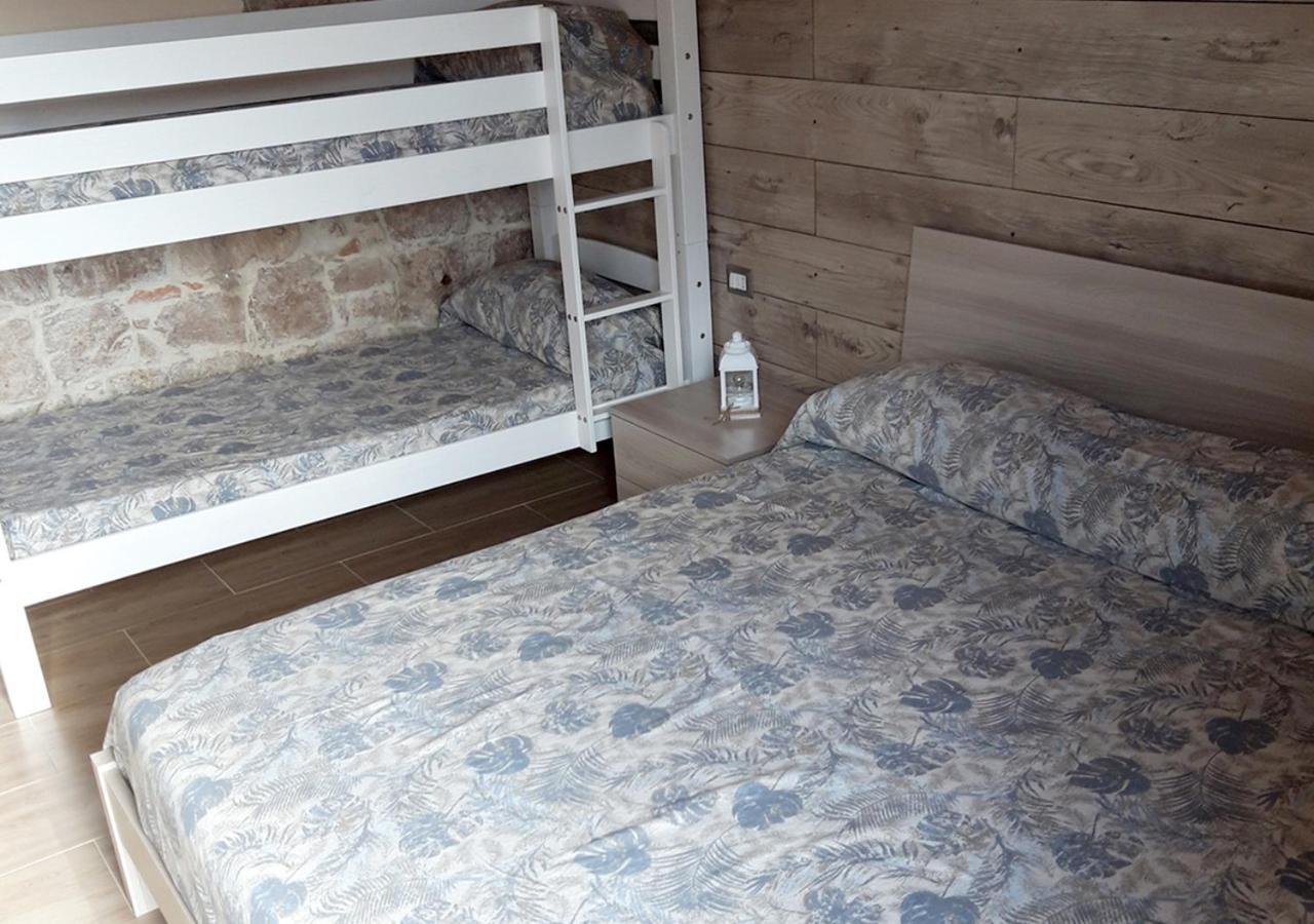 B&B Gli Ulivi SantʼAnna Arresi Kültér fotó